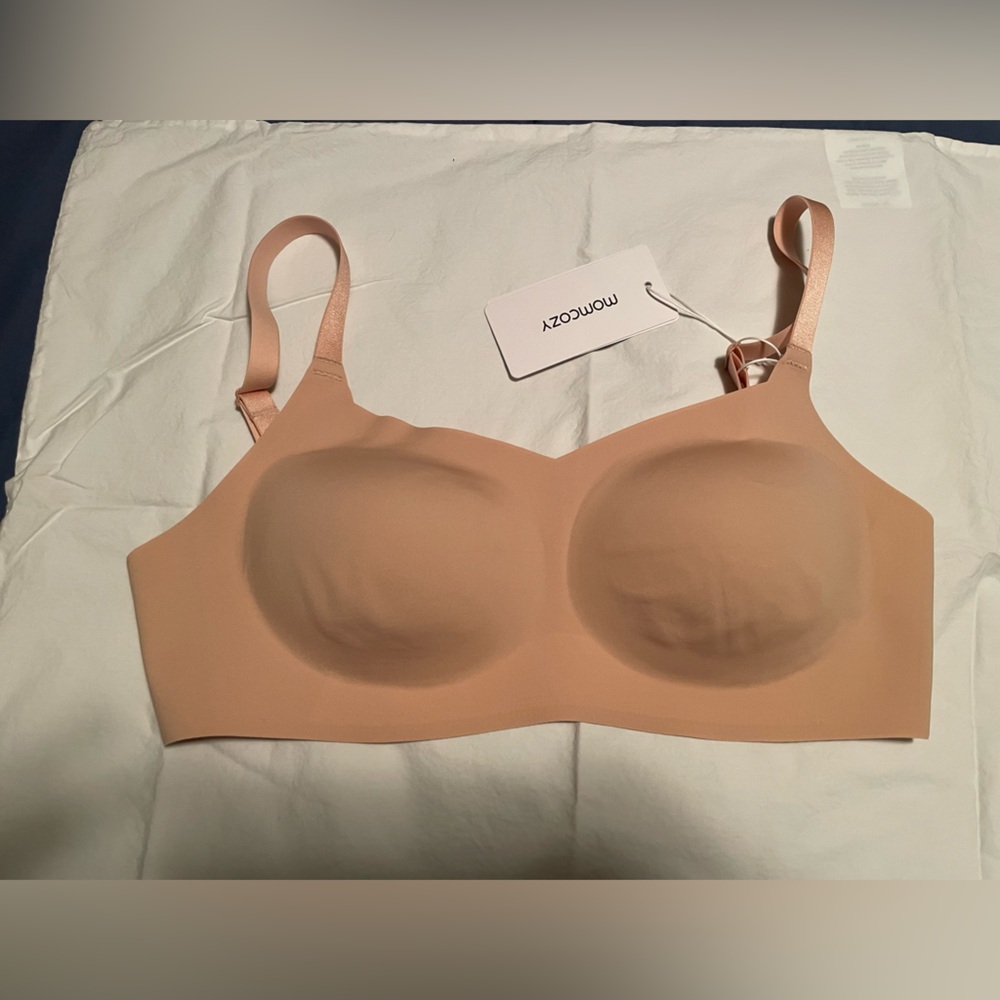 Women's Seamless Tan Bra